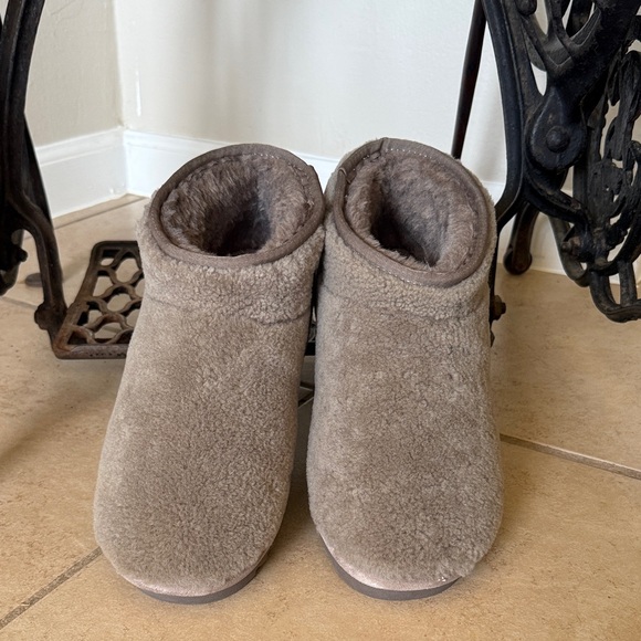 Steve Madden Shoes - Steve Madden Shearling Cabin Booties Gray Women’sSize 11 New